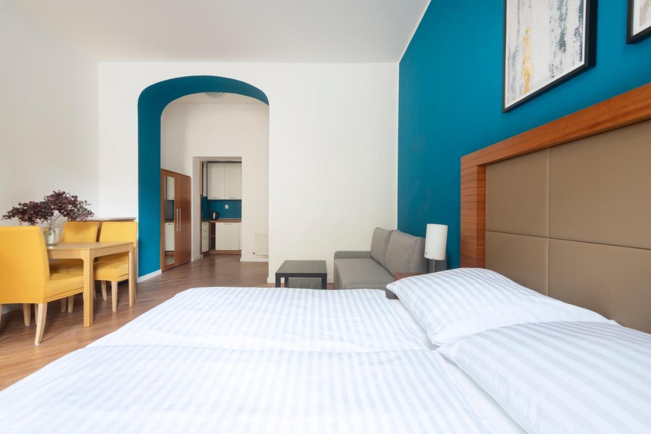 Moonlight Apartments Old Town Прага Экстерьер фото
