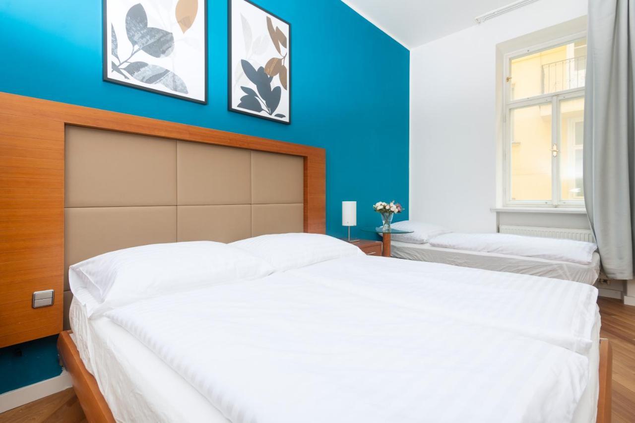 Moonlight Apartments Old Town Прага Экстерьер фото
