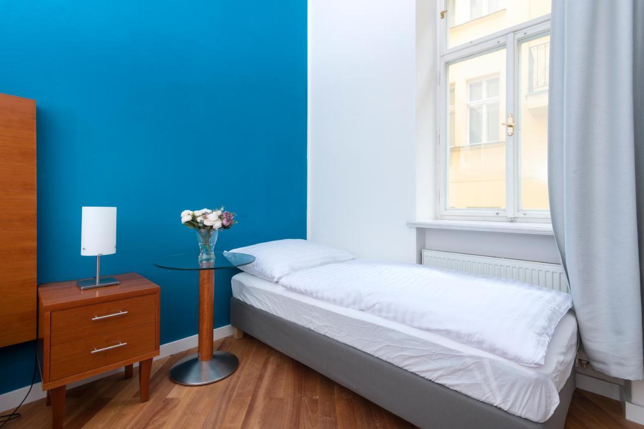 Moonlight Apartments Old Town Прага Экстерьер фото